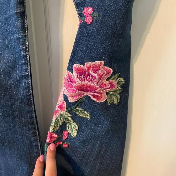 Handmade Embroidered Jeans - Picture 5 of 6